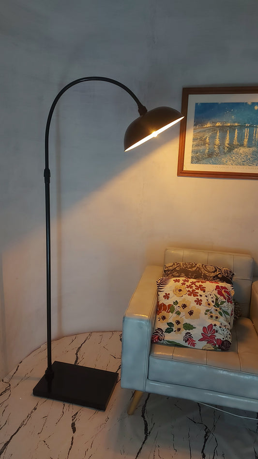 Arc Lamp Black