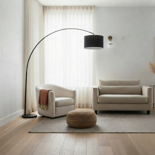 Wide Arc Black Lamp