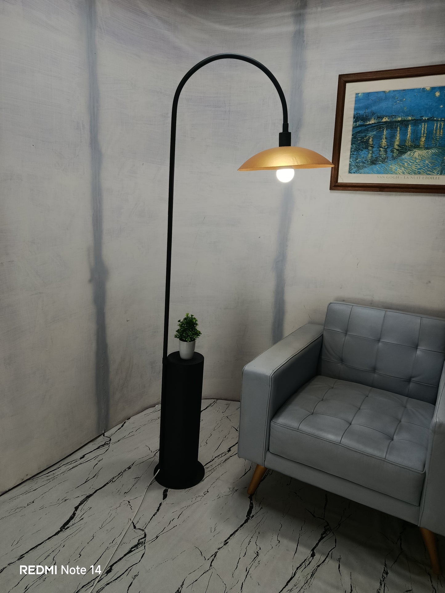 Smart Arc Lamp Black