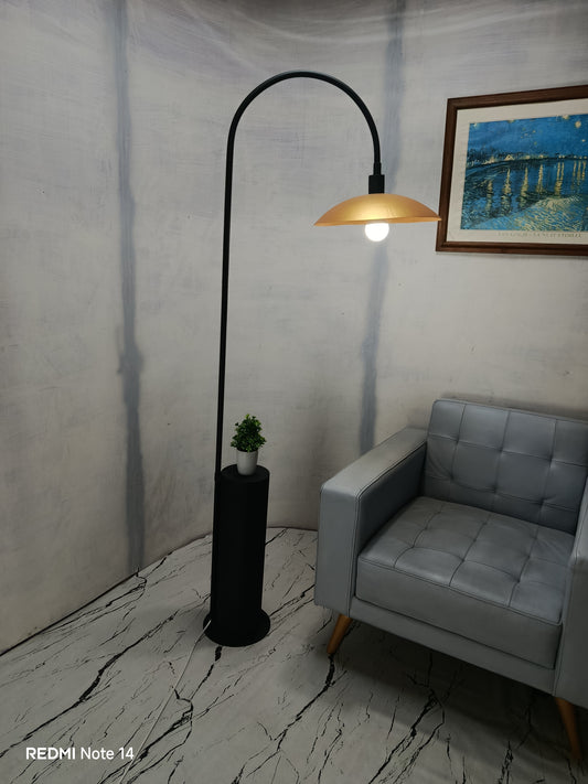 Smart Arc Lamp Black