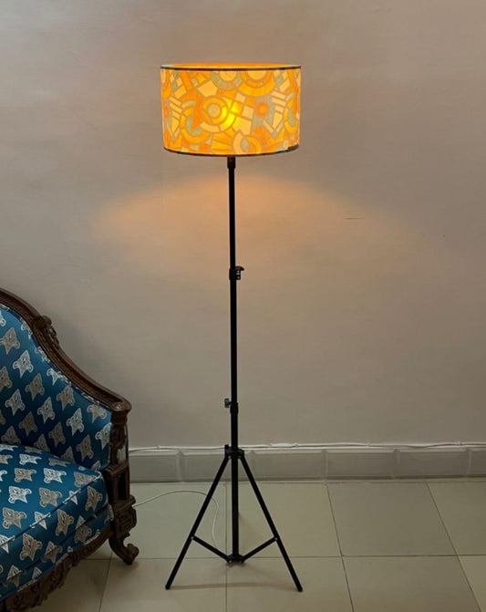 Tripod Amber